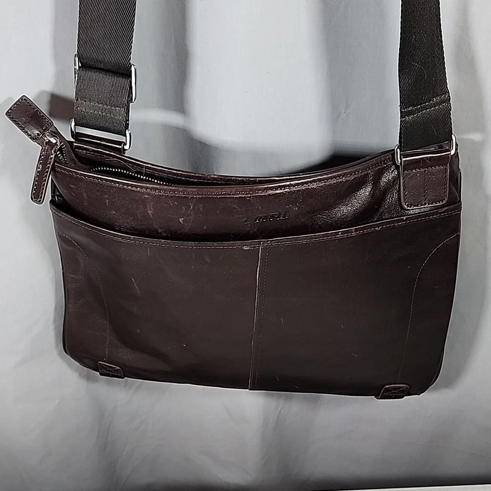 Fossil Leather Messenger Computer Crossover Bag